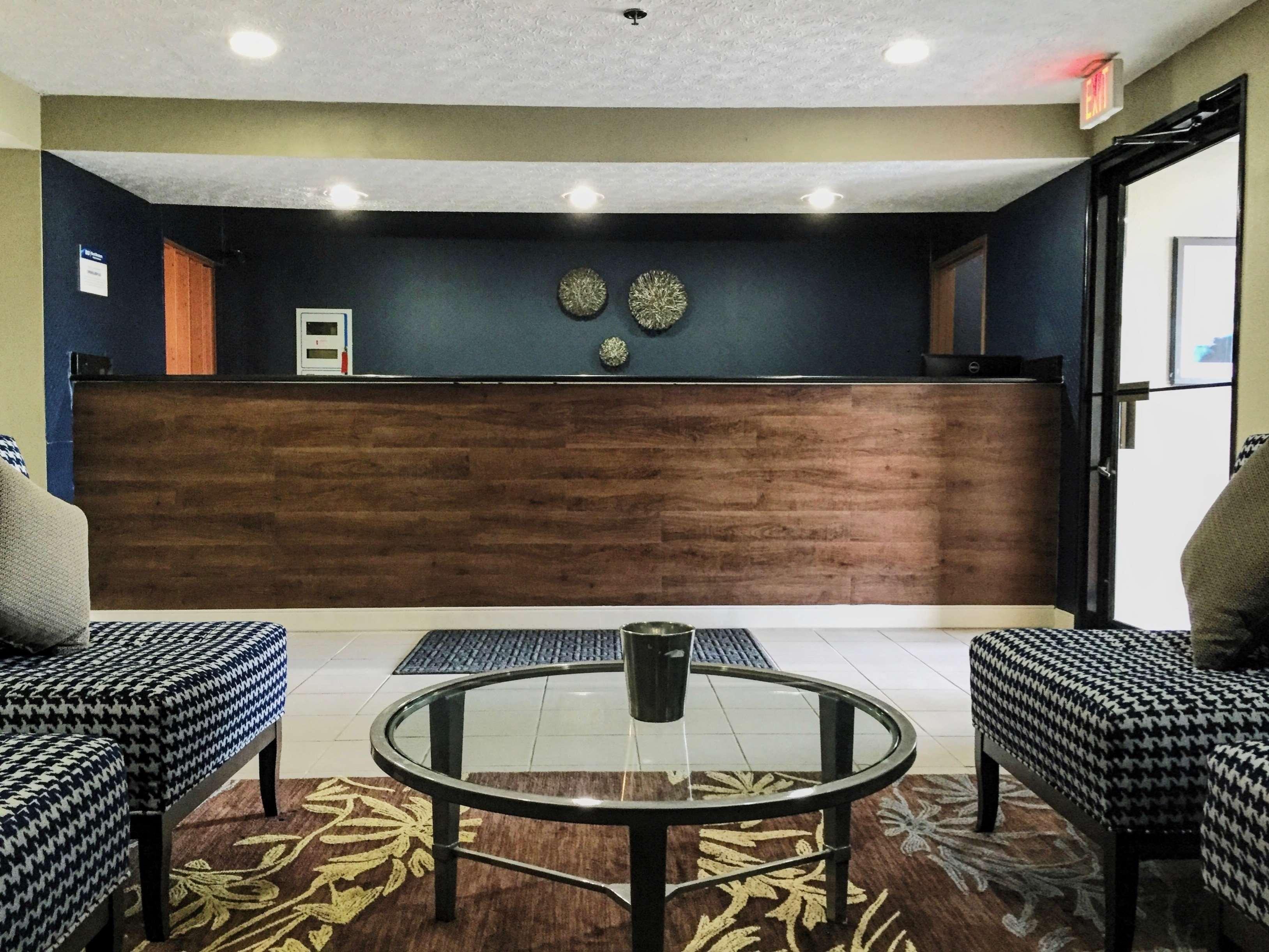 Western Executive Inn- Mount Gilead